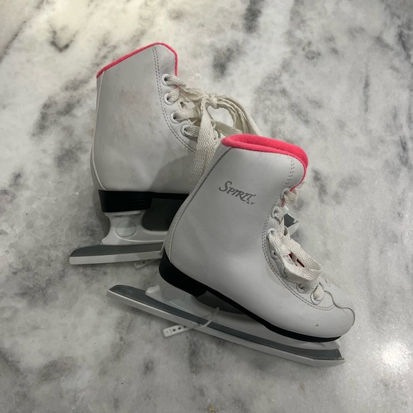 Spirit LAKE PLACID Ice Skates - Picture 2 of 5